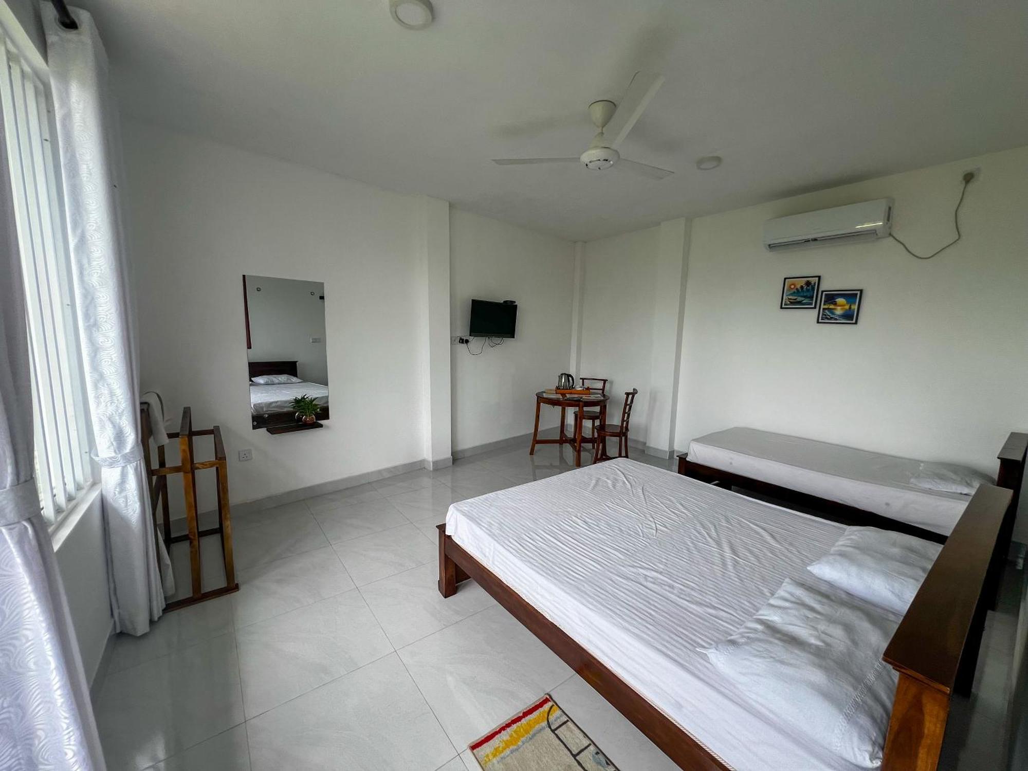 Meridian Holiday Resort Ratnapura Exterior photo
